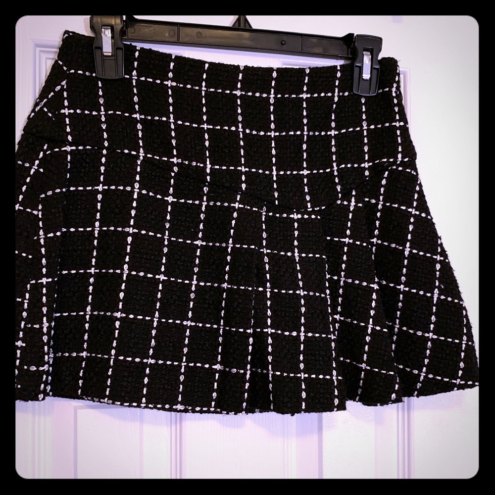 BCBGeneration B&W skirt